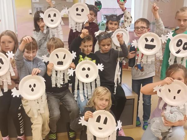 Školní družina 22.10.2025: " Projekt za školou"